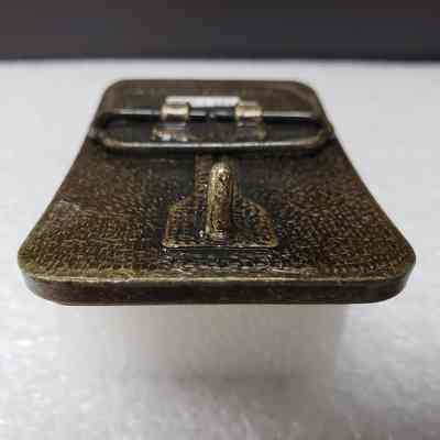 [Belt Buckle] Baker Oil Treating, Wood Antique-Bronze - Hook: Close-up view of hook.
