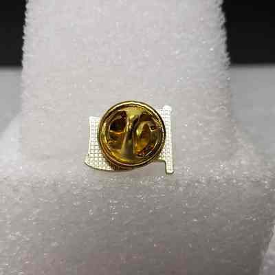 [Pin] Nova Scotian Flag - Back: View of back