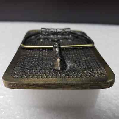 [Belt Buckle] Caine Oil Tools, Antique-Bronze - Hook: Close-up view of the hook.