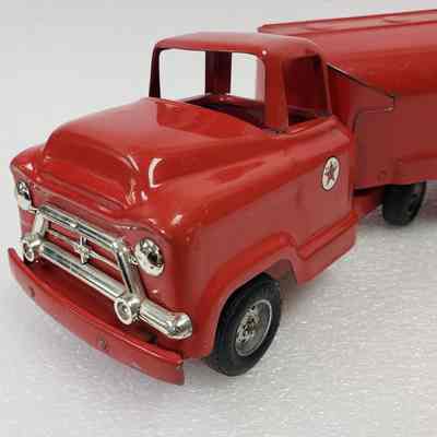 Front view, right side truck cab