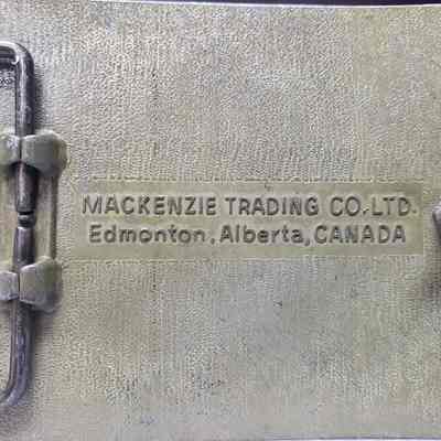 [Belt Buckle] Banister, Antique-Silver - Maker's Mark: Close-up view of the maker's mark on the back.