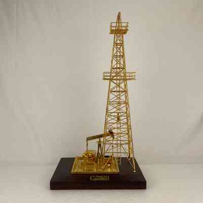 [Model] Oil Derrick and Pump Jack, Dean Caskey, Key Oilfield Supply & Rentals Ltd., Battery Operated, Metal Gold Plated, 1987
