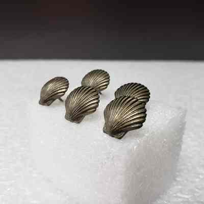 Front view, side-angle, set of 5