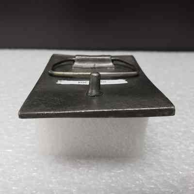 [Belt Buckle] BJ Hughes, Safe Driving Award, Antique-Silver - Hook: Close-up view of the hook.
