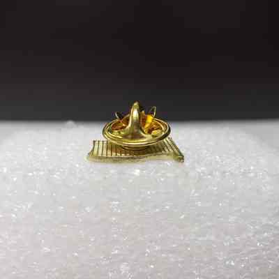 [Pin] Nova Scotian Flag - Top Side: View of top side