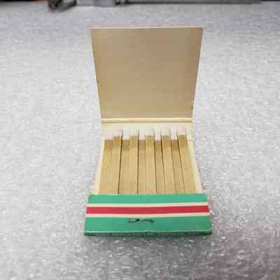 [Matchbook] Texaco, 20-strike, Red Turquoise - Interior: View of interior