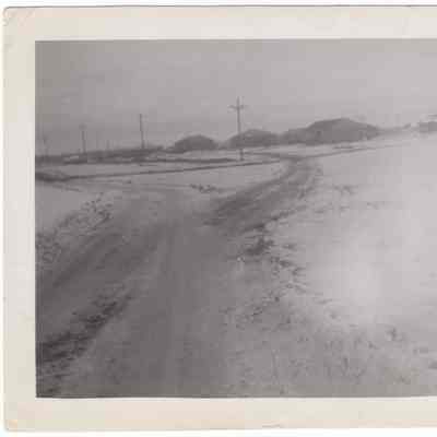 [Photo] Snowy Road, Devon Alberta, BW, 1947-1948