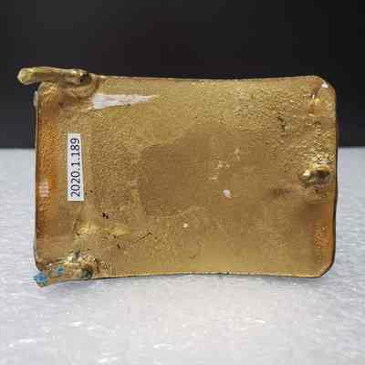[Belt Buckle] Beretta Ent. Ltd. Oil Field Construction, Holographic Blue Yellow [Broken] - Back: View of the back.