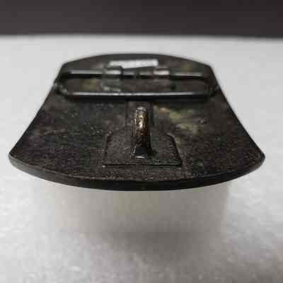 [Belt Buckle] Avenge Canadian, Bronze - Hook: View of hook.