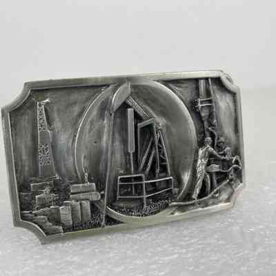 Angled View of Buckle