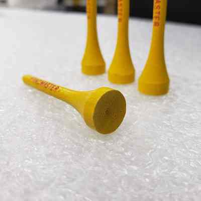 [Golf Tee] Fracmaster, Set of 4, Yellow Red - Top: Close-up view of top of tee