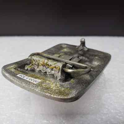 Hinge, angled