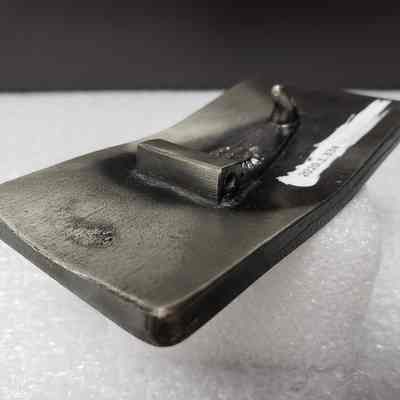 Hinge (missing), angled