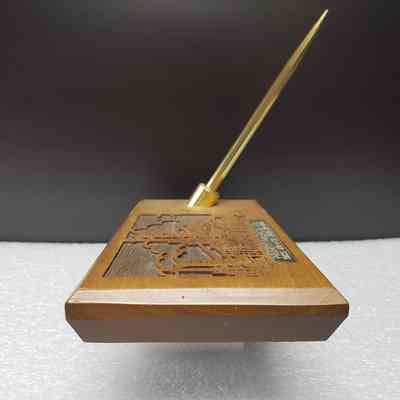 [Pen Stand] Priority Projects Ltd., Wood Gold - Side, Left: View from left side.