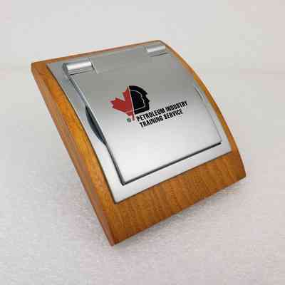 [Calendar] Petroleum Industry Training Service, Digital Display, Calculator, Clock, Wood, Plastic Grey Silver