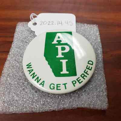 [Button] API, "Wanna Get Prefed", White Green