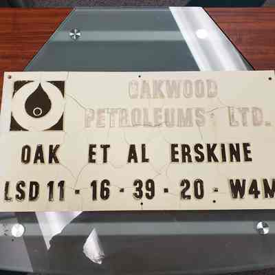 [Signage] Oakwood Petroleums Ltd., "Oak et al Erskine", Metal Cream Red Black