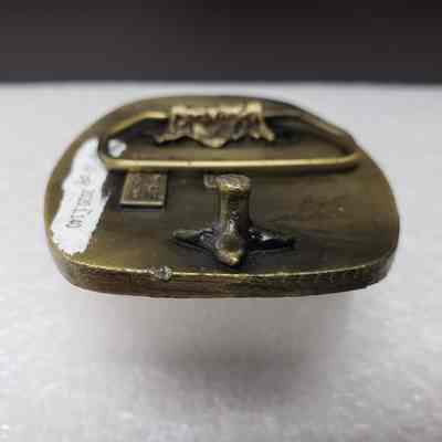 [Belt Buckle] Alta Flights, Bronze - Hook: View of hook.