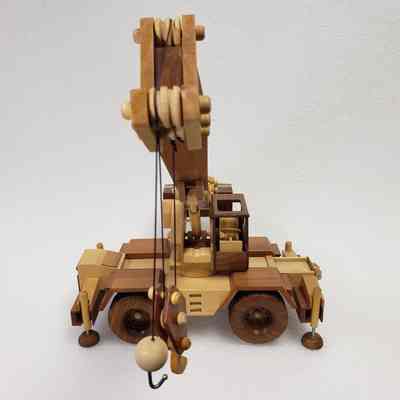 Right-side view, crane arm facing camera
