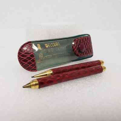 [Pen Set] "Welcome Desk and Derrick Clubs", Mini Pen and Mechanical Pencil Set, In Clip Case, Maroon Gold