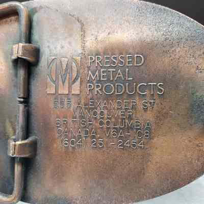 [Belt Buckle] Alberta Oilmen's Bonspiel Association, 1986, Antique-Bronze - Maker Close-Up: Close-up view of maker information.