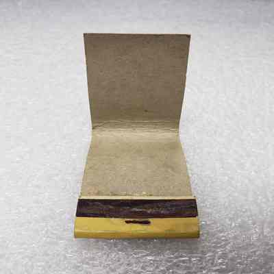 [Matchbook] Mutual of Omaha, 20-strike, Blue Red - Interior: View of interior
