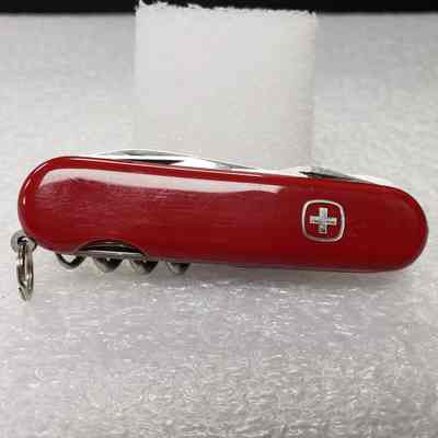 [Pocket Knife] Shell Oil, Wenger, Red - Back Closed: View of back when closed