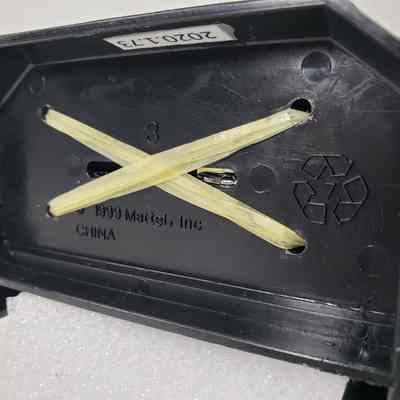 Maker's mark, underside