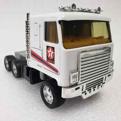 Front view, left-side angle, truck only