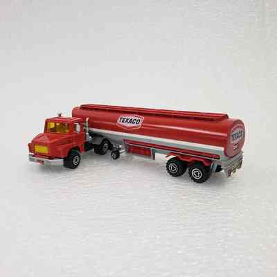 Side view, right-side, turned truck cab
