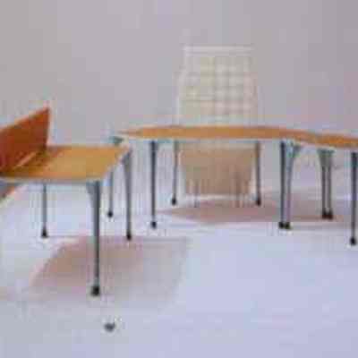 Herman Miller RED Grasshopper desk