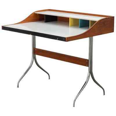 Swag leg desk group