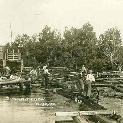"Slucing at the Dells Dam, Wolf River" - Postcard to Miss Effa Stage
