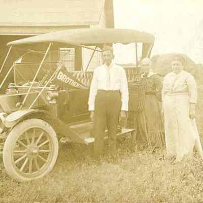 Henry Fowler and wife, Mrs. Cottrell