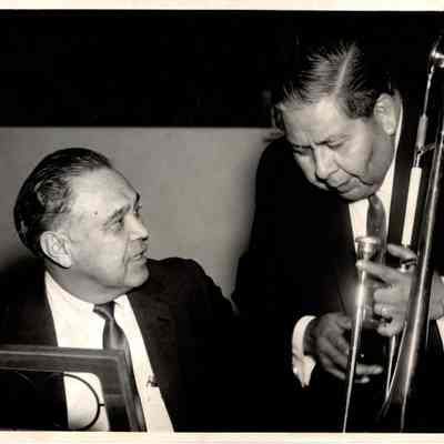 Robert Bennett talking to trombone player