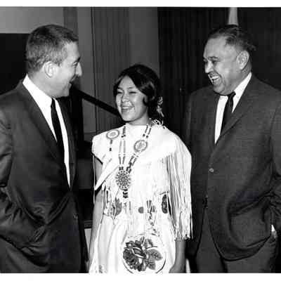 Robert Bennett with man and woman