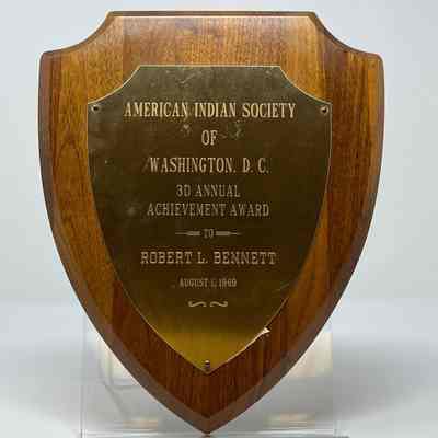 Robert "Bob" Bennett Plaque