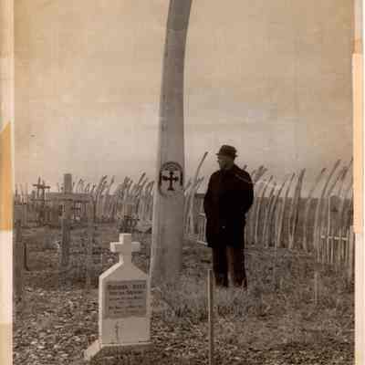 Robert Bennett in cemetery