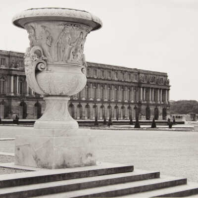 Urn, Versailles