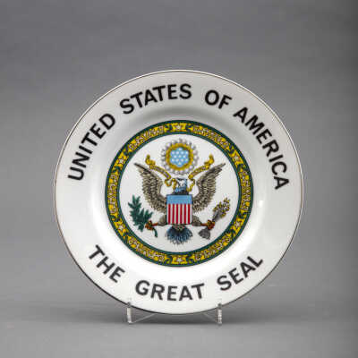 Table Setting: The USA Great Seal Table Setting for Two