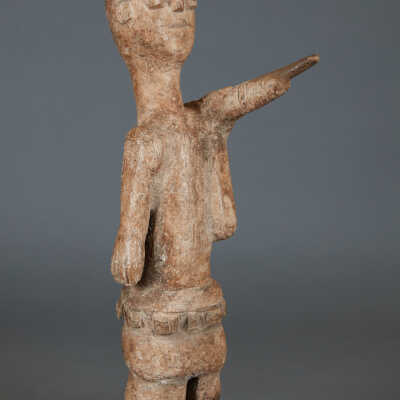 Colonial Figure