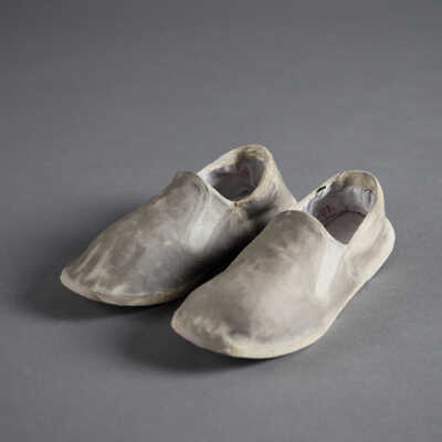 Slippers (adult)