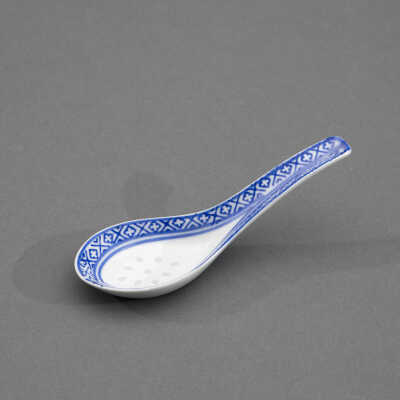 Table Setting: The USA Great Seal Table Setting for Two