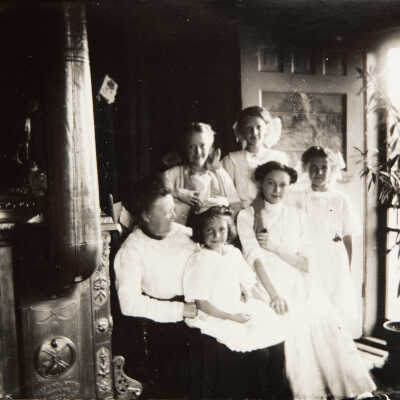 May Soeby and Metelmann Children