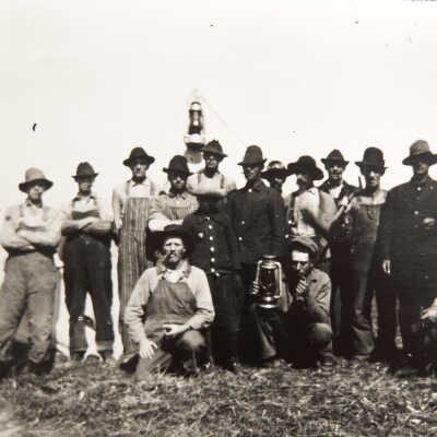 Threshing Crew