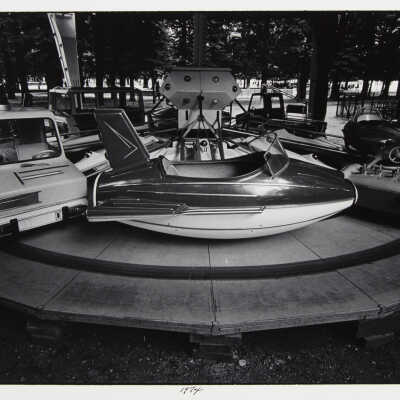 Circus, Paris (amusement park ride)