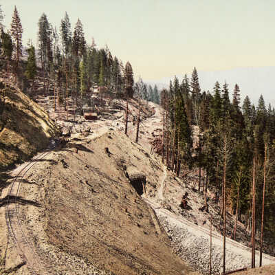 Siskiyou Mountains, Loop and Tunnel