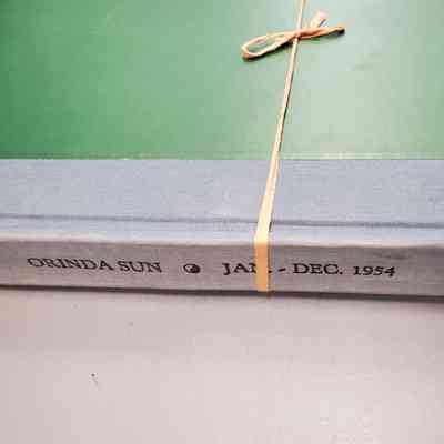 Book of Orinda Sun Newspapers 1954: This book contains all editions of the Orinda Sun published in 1954.