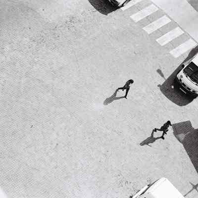 Pedestrians, Crossing 4