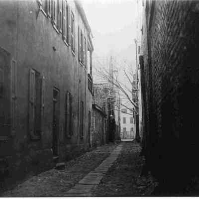 East Bay at Lodge Alley